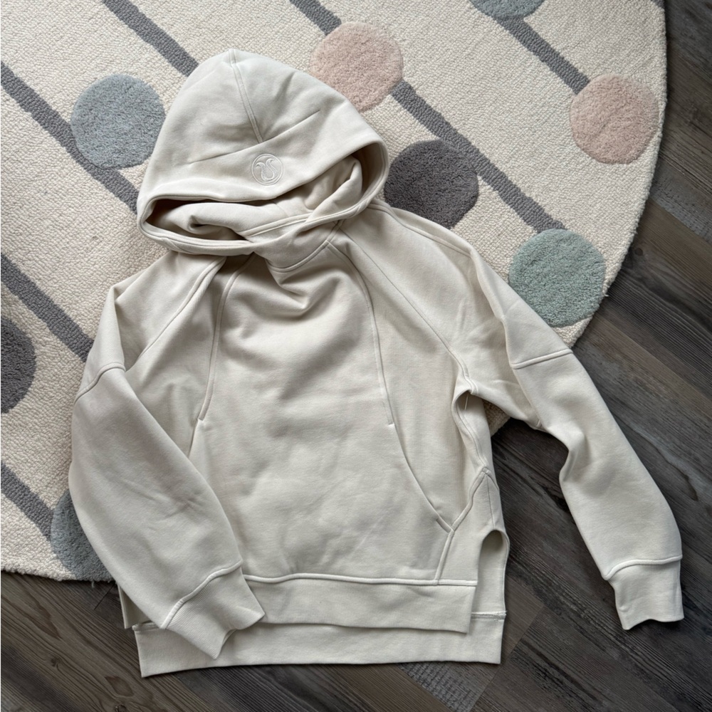 NWOT Lululemon Scuba Hoody